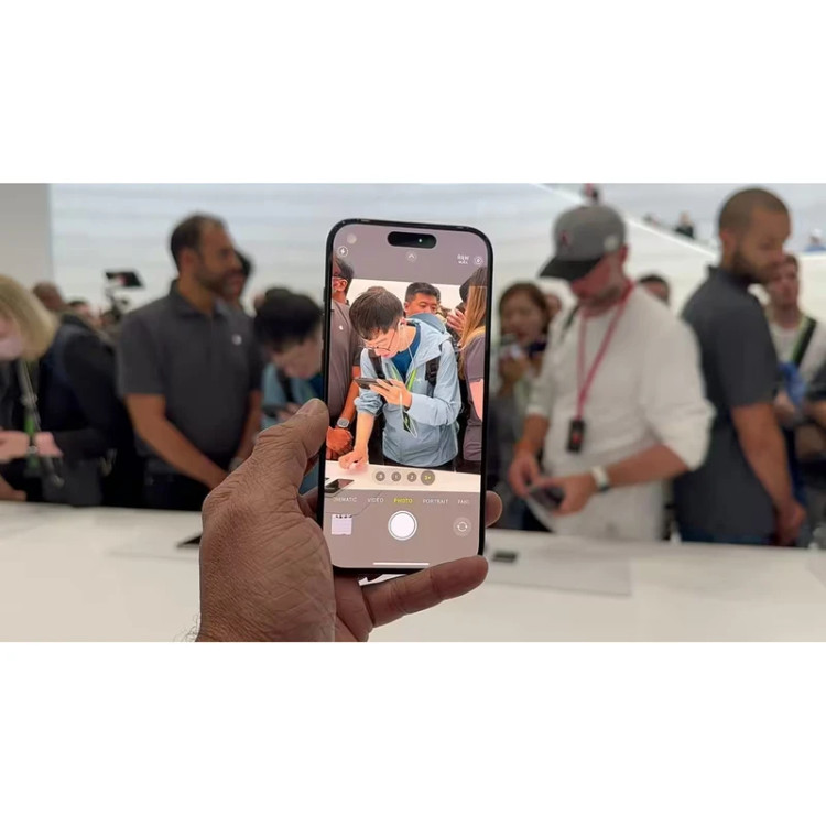 گوشی موبایل اپل مدل iPhone 15 Pro Max ZAA دو سیم کارت (استوک) سلامت باتری 88 ریجستر شده ظرفیت 256 گیگابایت و رم 8 گیگابایت